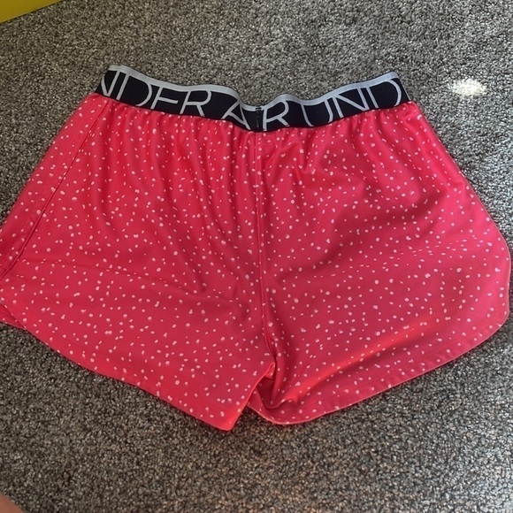 GIRLS Under Armour drawstring elastic shorts size youth large - Picture 4 of 4